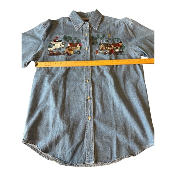 Vtg Denim Shirt Size S Christmas Winter Wonderland Embroidered Oversized Art - Picture 5 of 11
